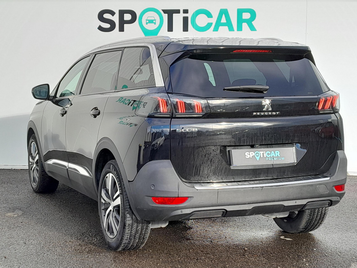 Peugeot 5008 (2)