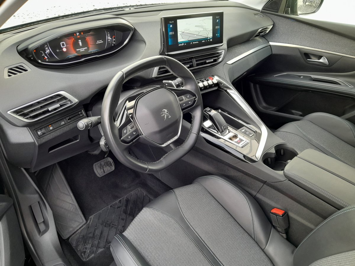 Peugeot 5008 (2)