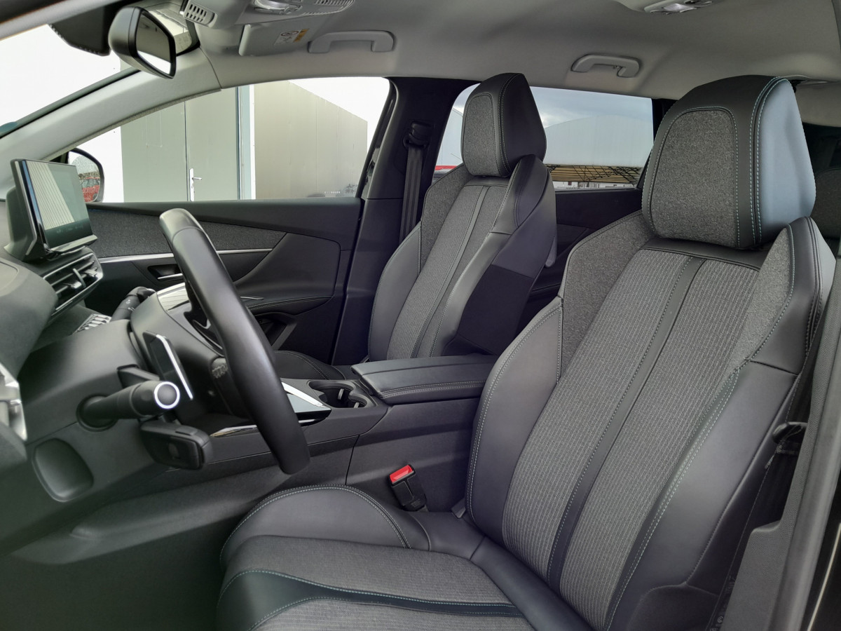 Peugeot 5008 (2)
