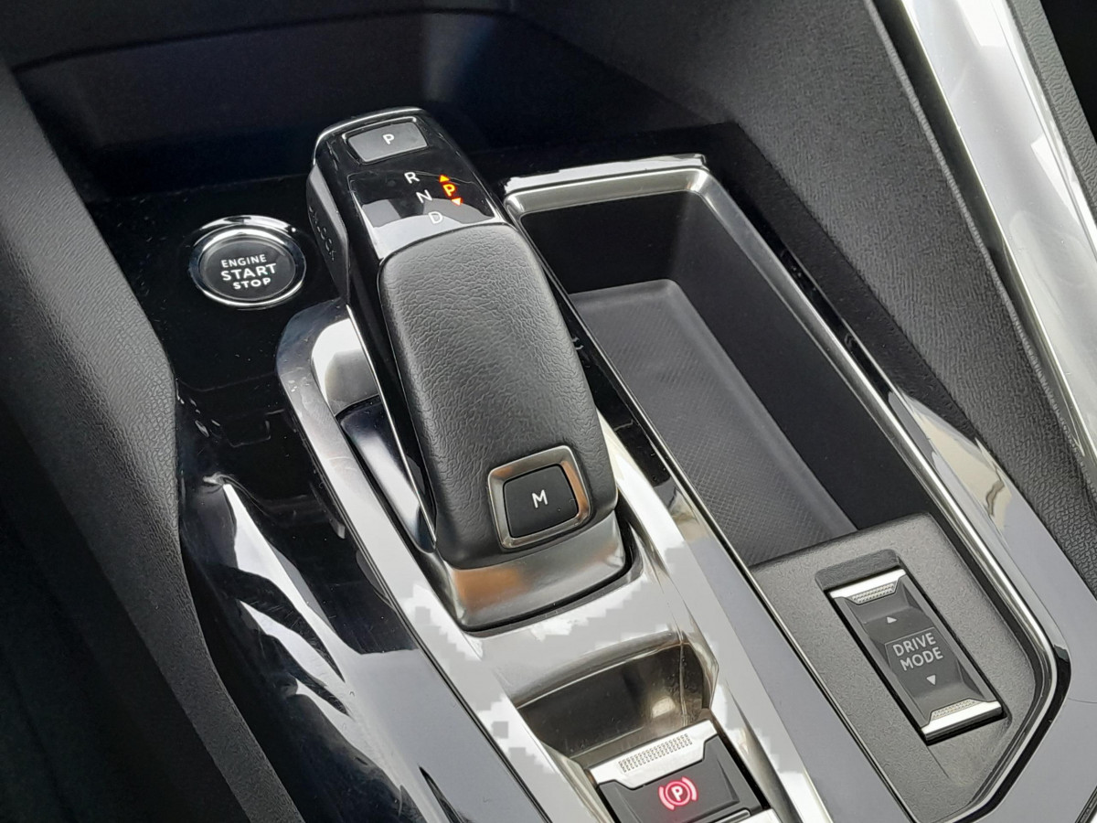 Peugeot 5008 (2)