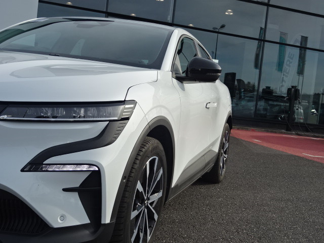 Renault Megane E-TECH (5)