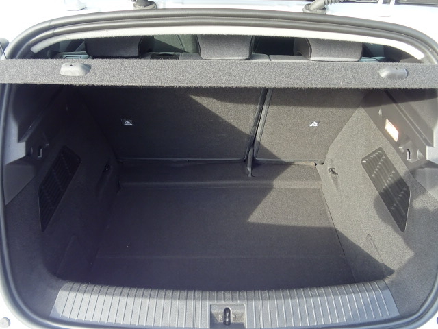 Renault Megane E-TECH (5)