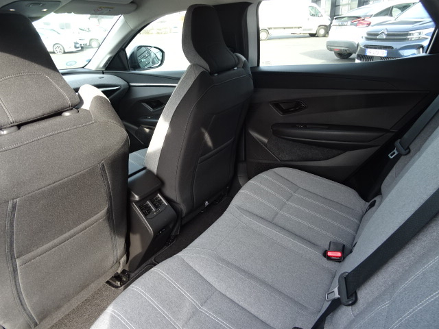 Renault Megane E-TECH (5)