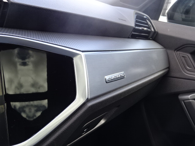 Audi Q3 (2)