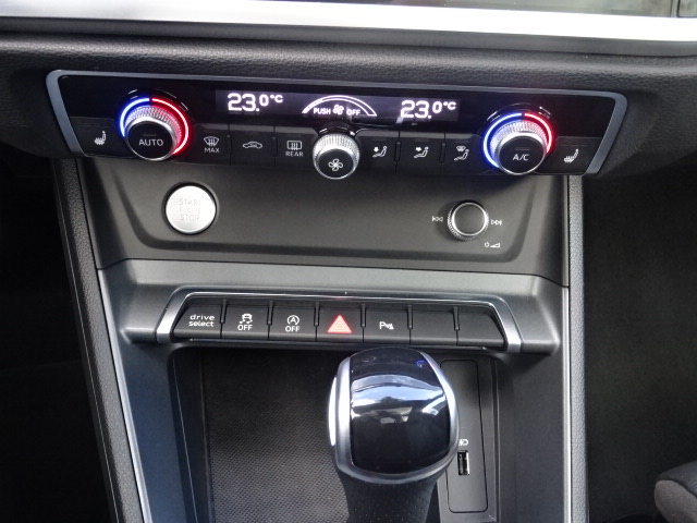 Audi Q3 (2)