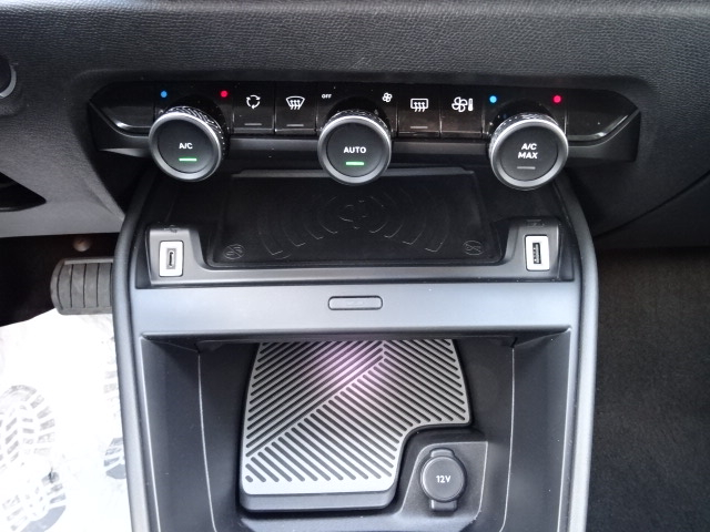 Citroën Ë-C4 (3)