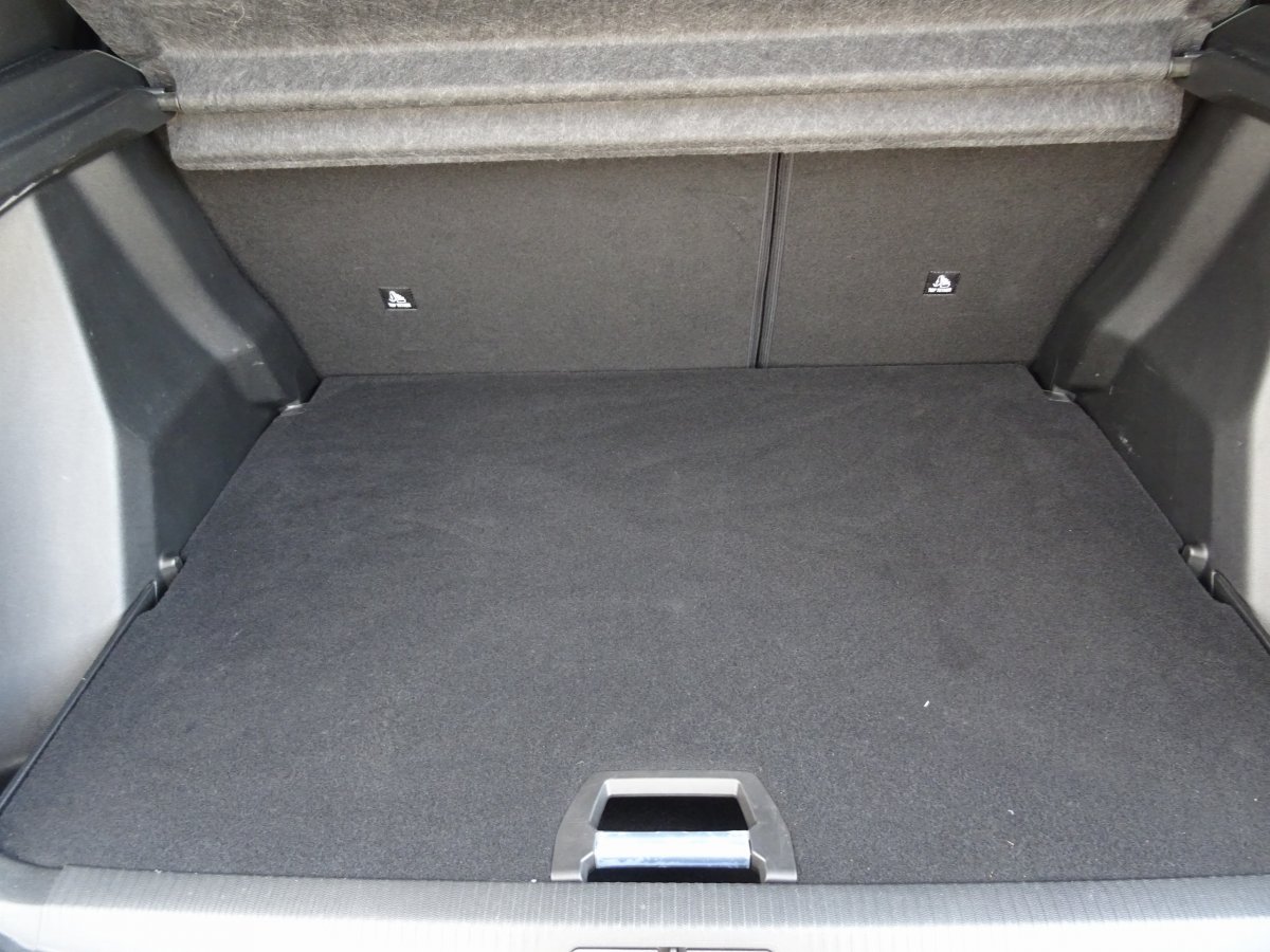 Peugeot 2008 (2)