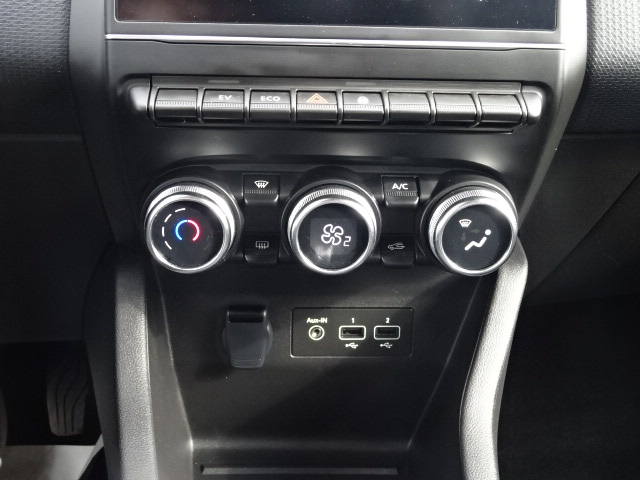Renault Clio (5)