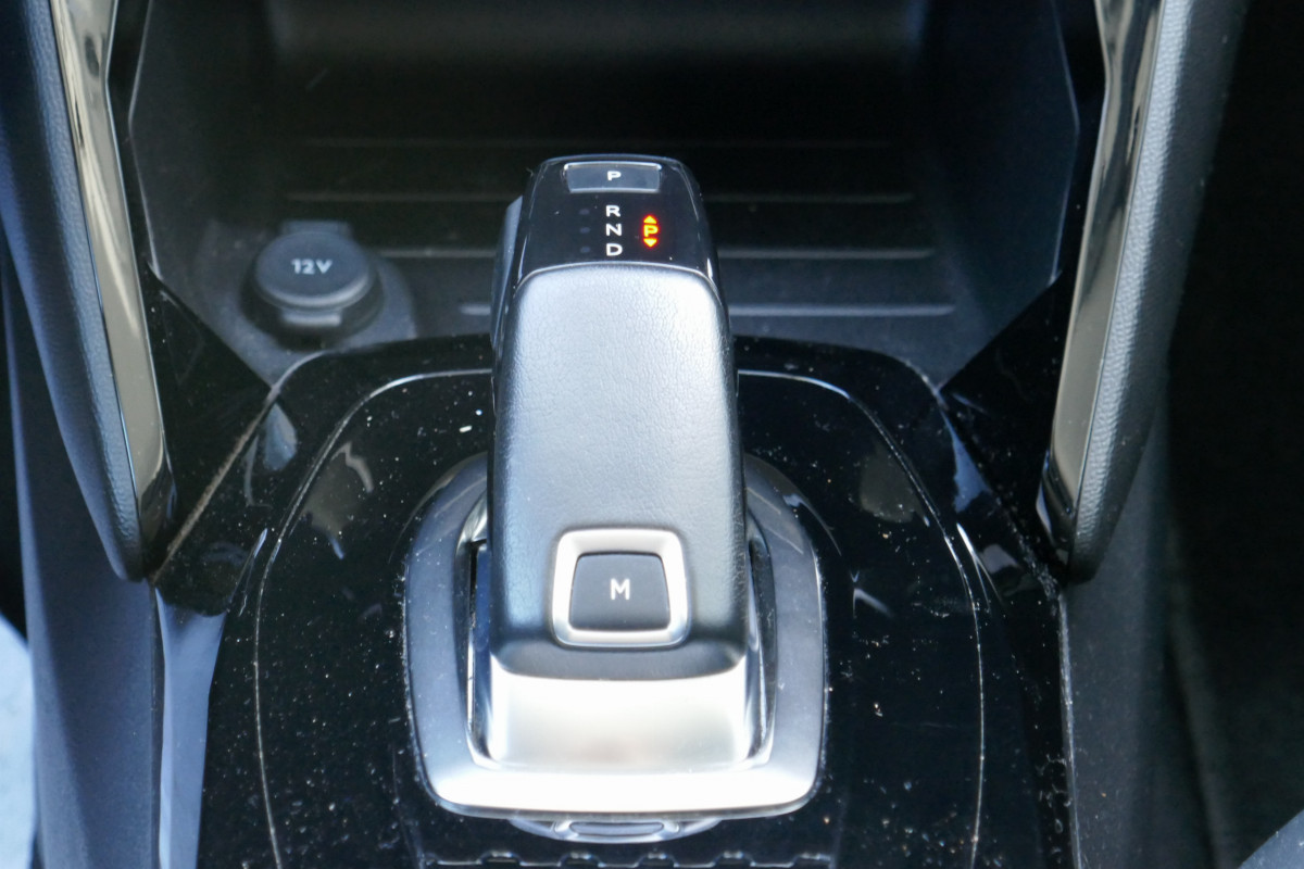 Peugeot 2008 (2)
