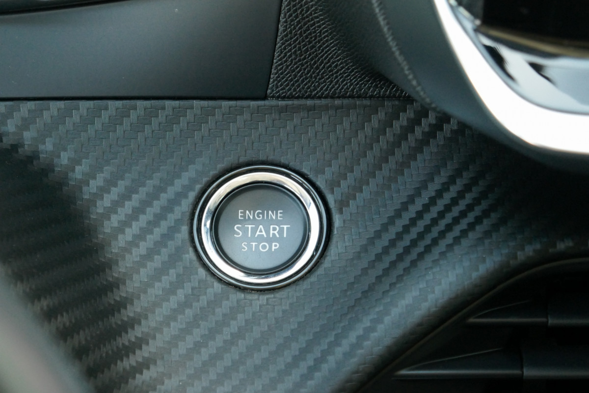 Peugeot 2008 (2)