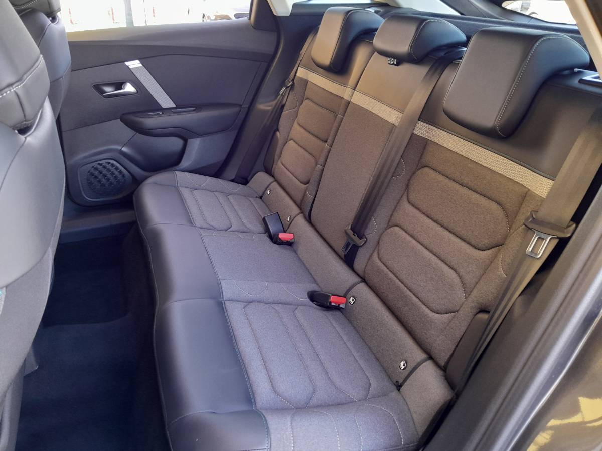 Citroën C4 (3)