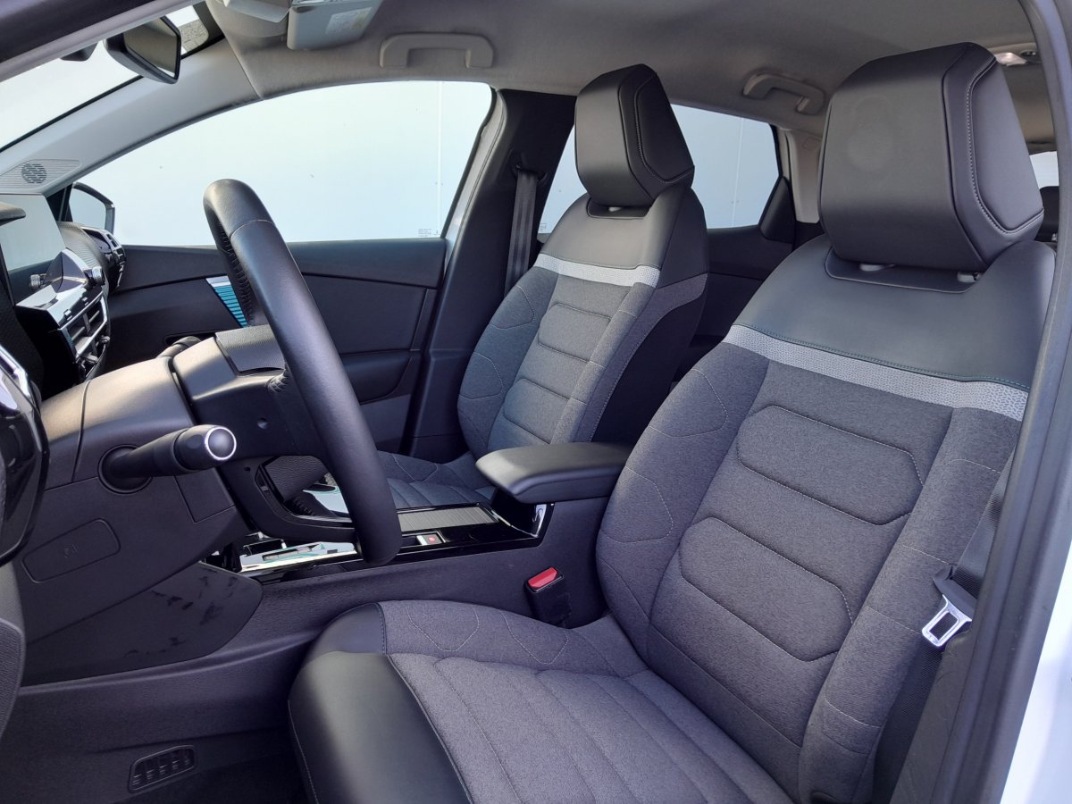 Citroën Ë-C4 (3)