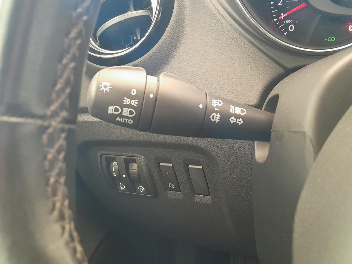 Renault Captur (2)