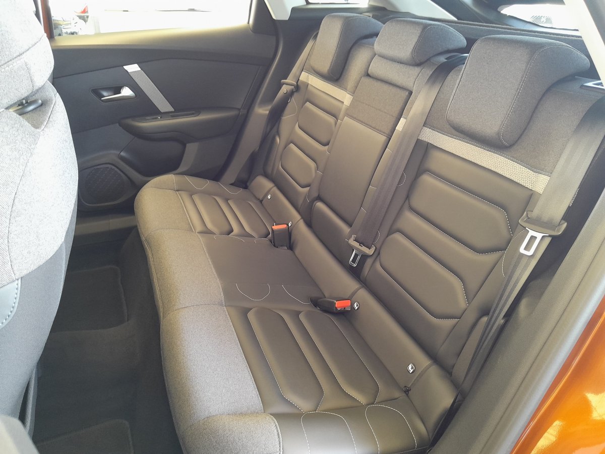 Citroën C4 (3)