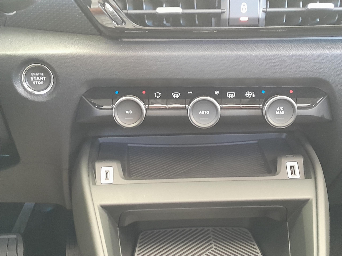 Citroën C4 (3)