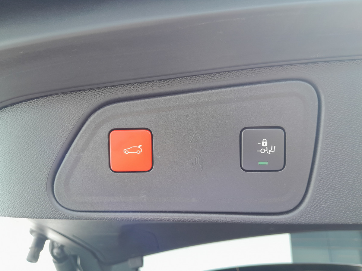 Peugeot 3008 (2)