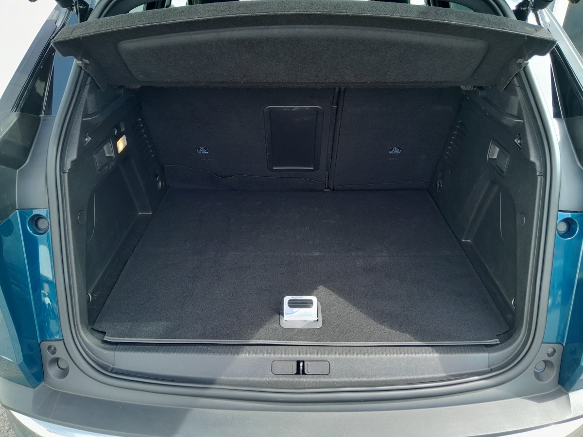 Peugeot 3008 (2)