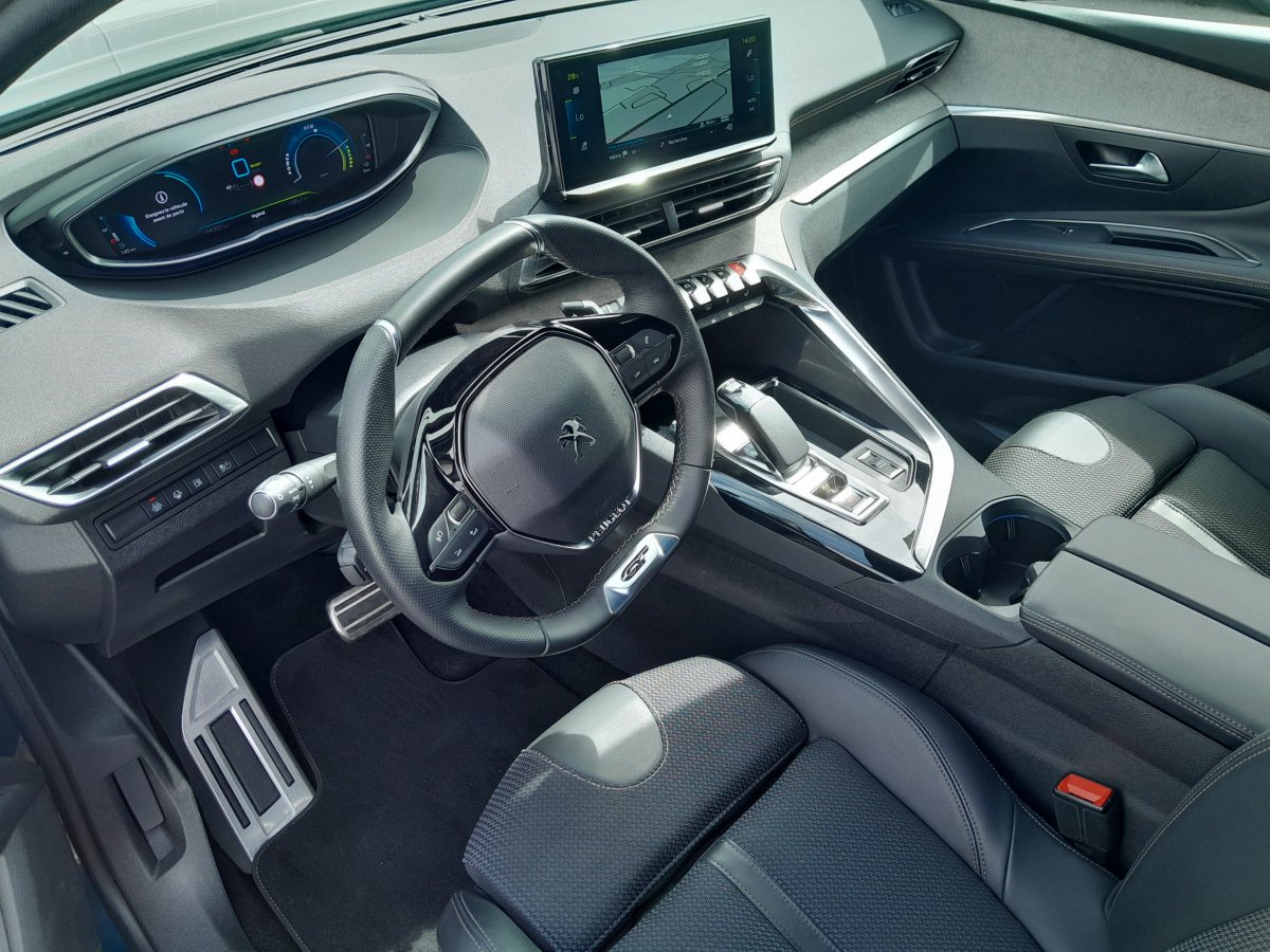 Peugeot 3008 (2)