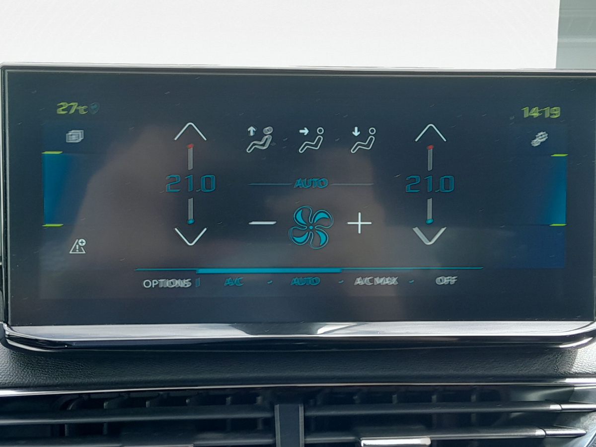 Peugeot 3008 (2)