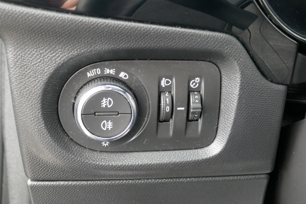 Opel Corsa (6)