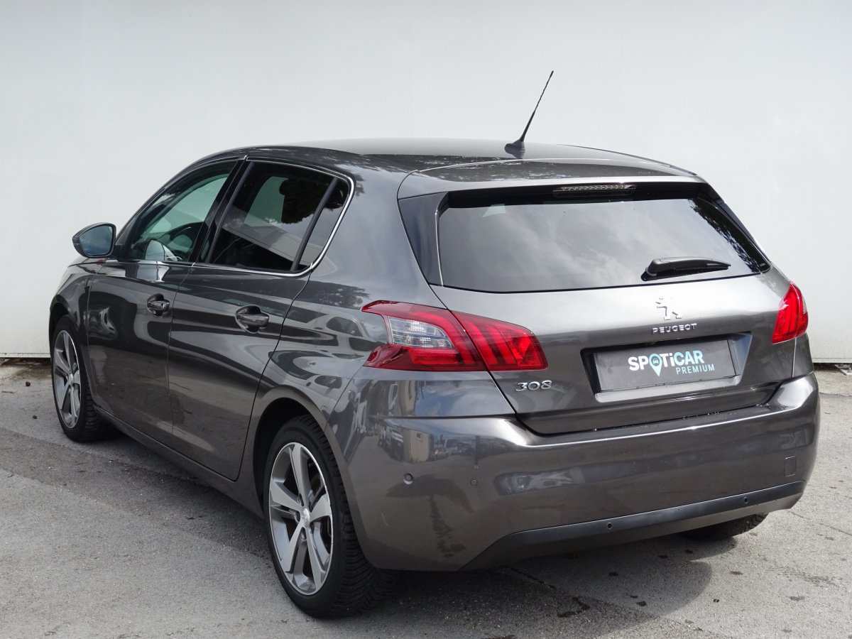 Peugeot 308 (2)