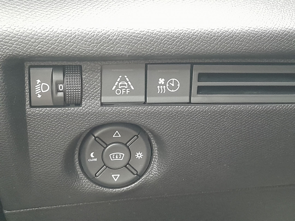 Citroën Ë-C4 (3)