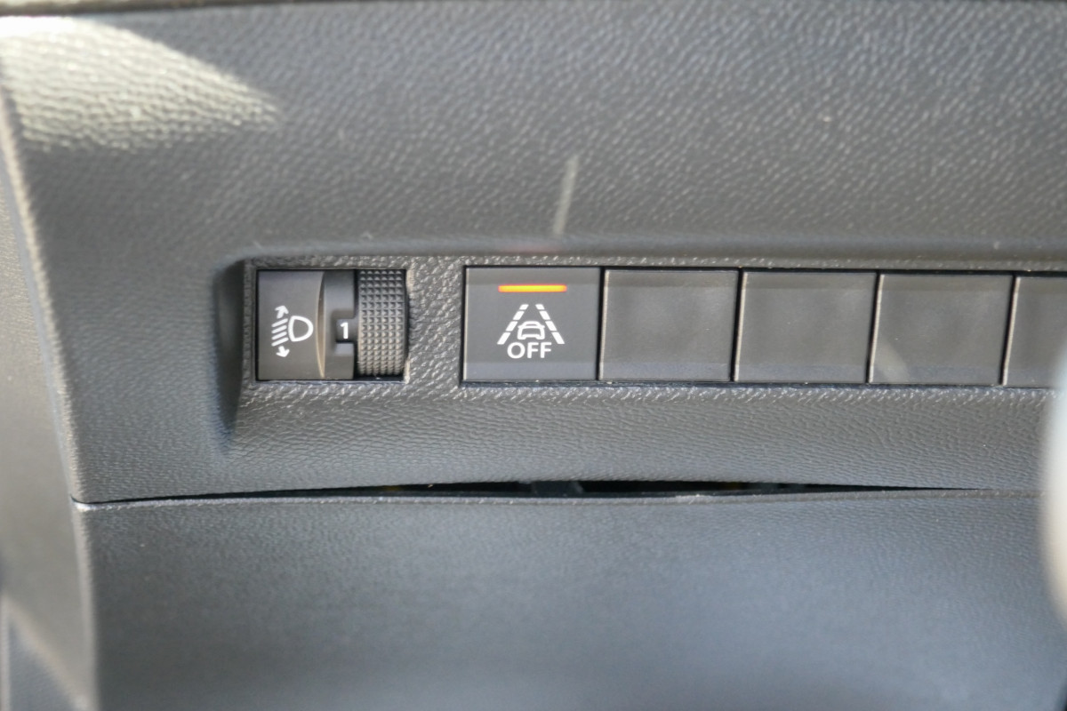 Peugeot 2008 (2)