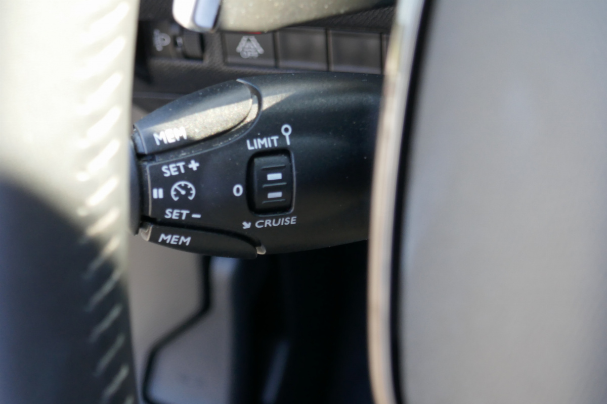 Peugeot 2008 (2)