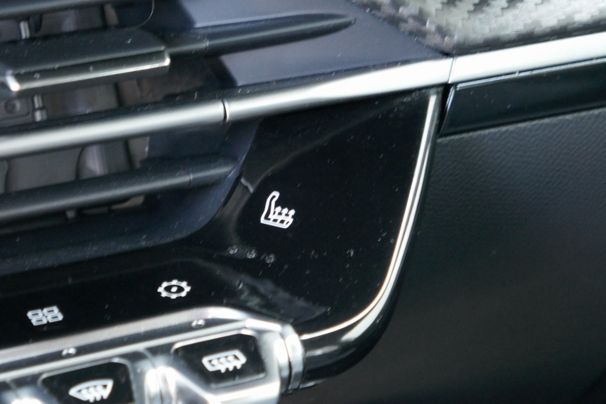 Peugeot 2008 (2)