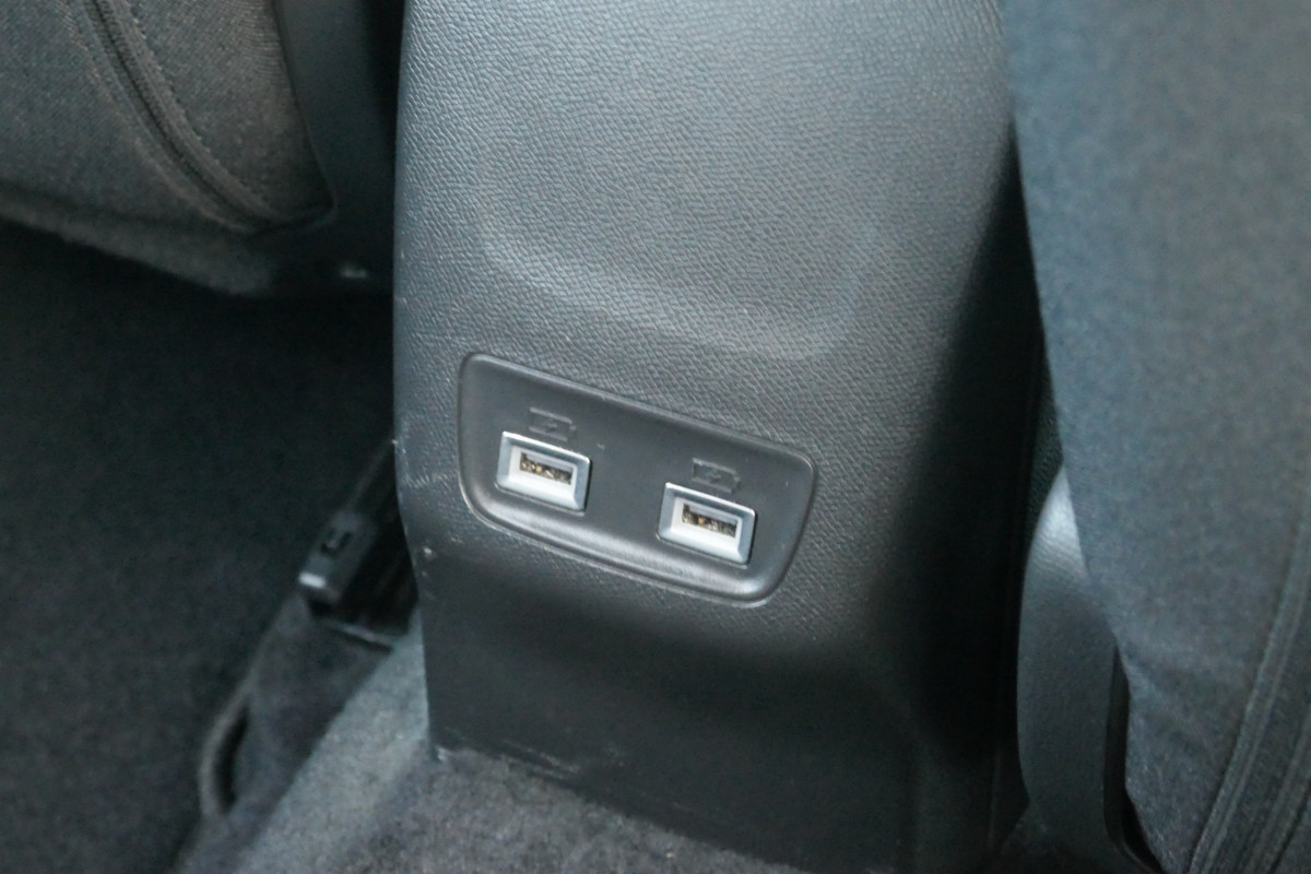 Peugeot 2008 (2)