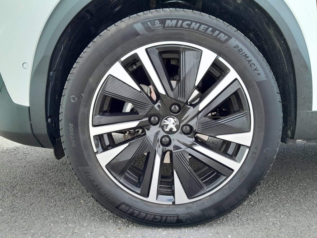 Peugeot 2008 (2)