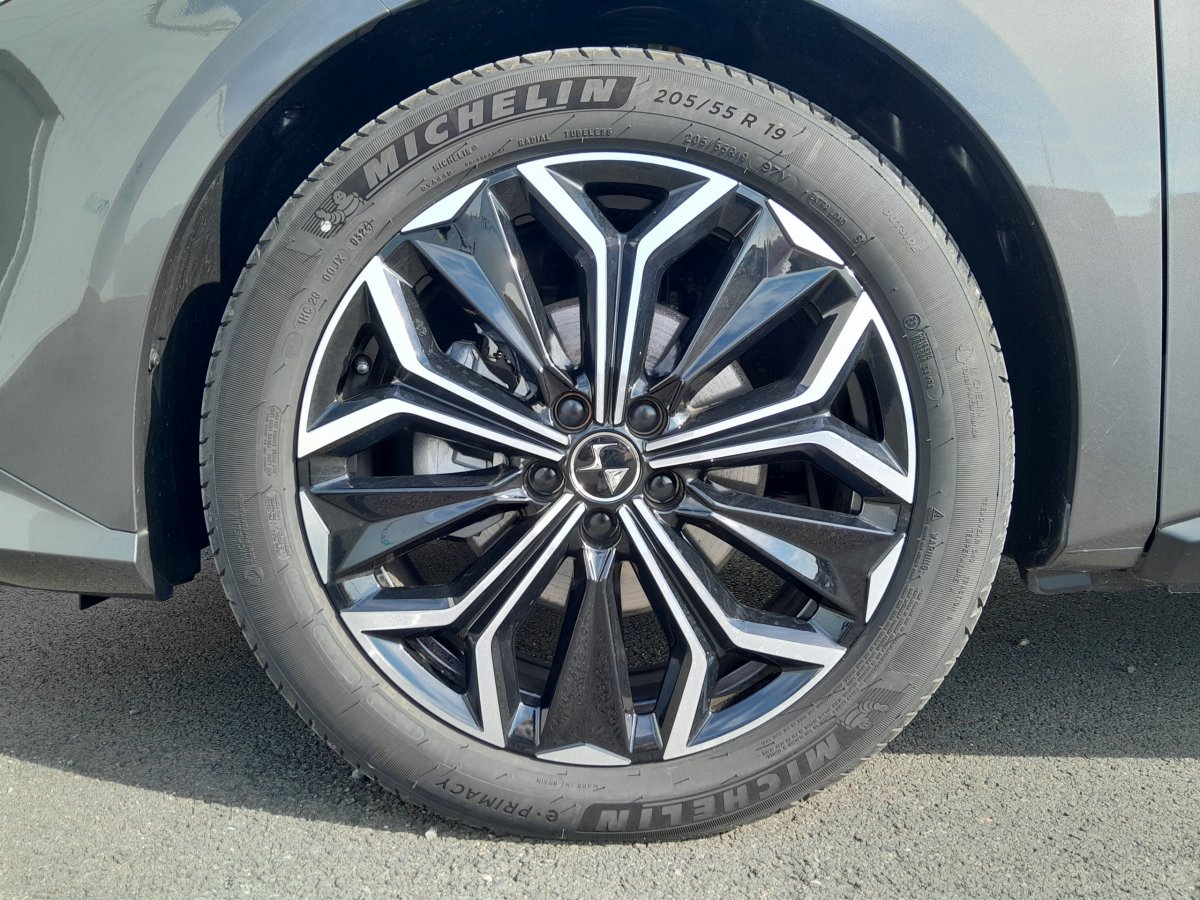Ds DS 4 (2)