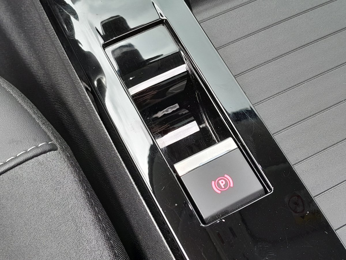 Citroën C4 X