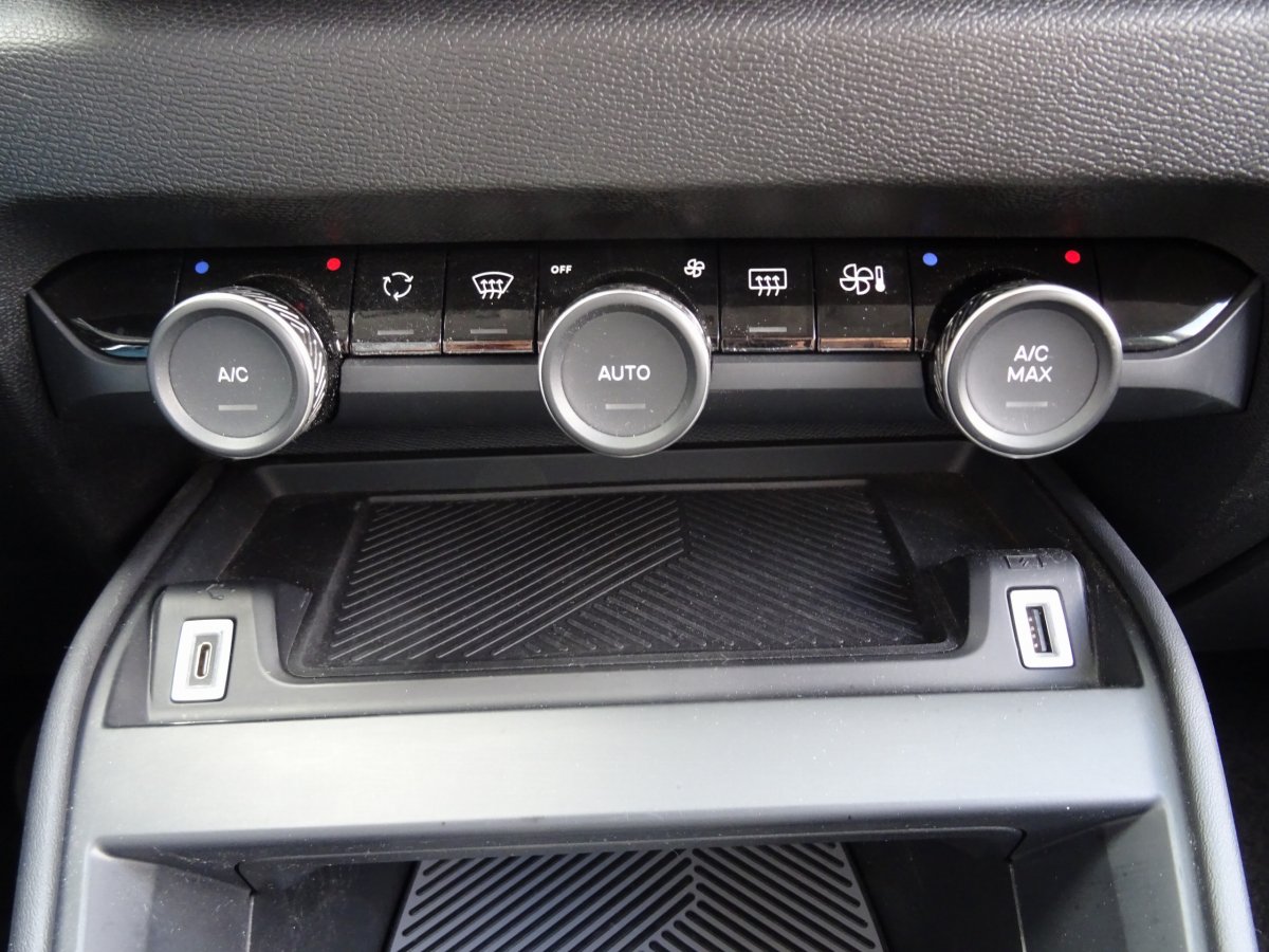 Citroën Ë-C4 (3)