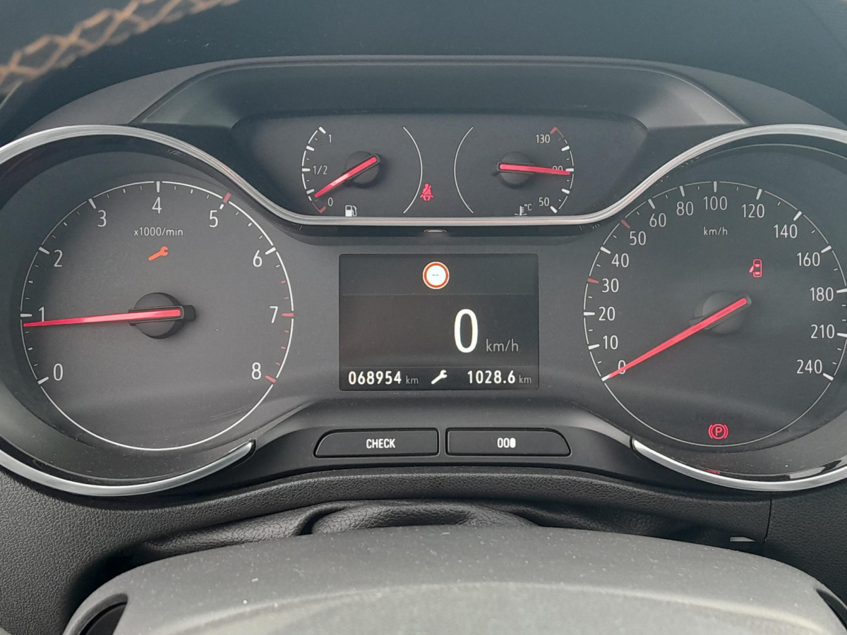 Opel Crossland X