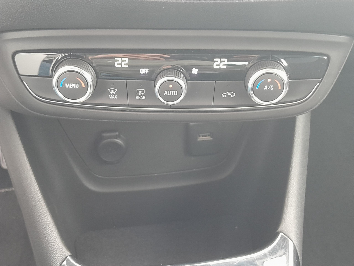 Opel Crossland X