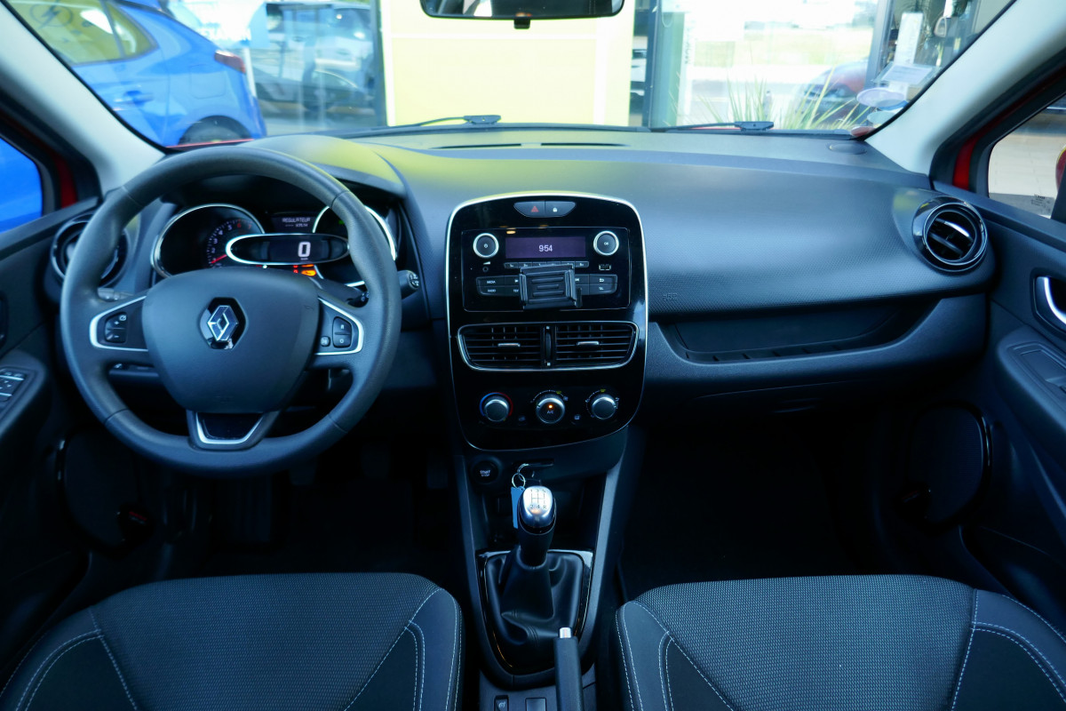 Renault Clio (4)