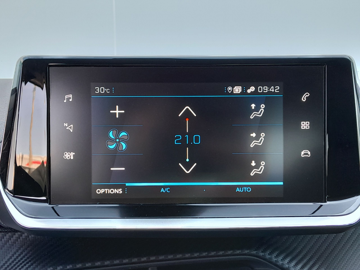 Peugeot 2008 (2)