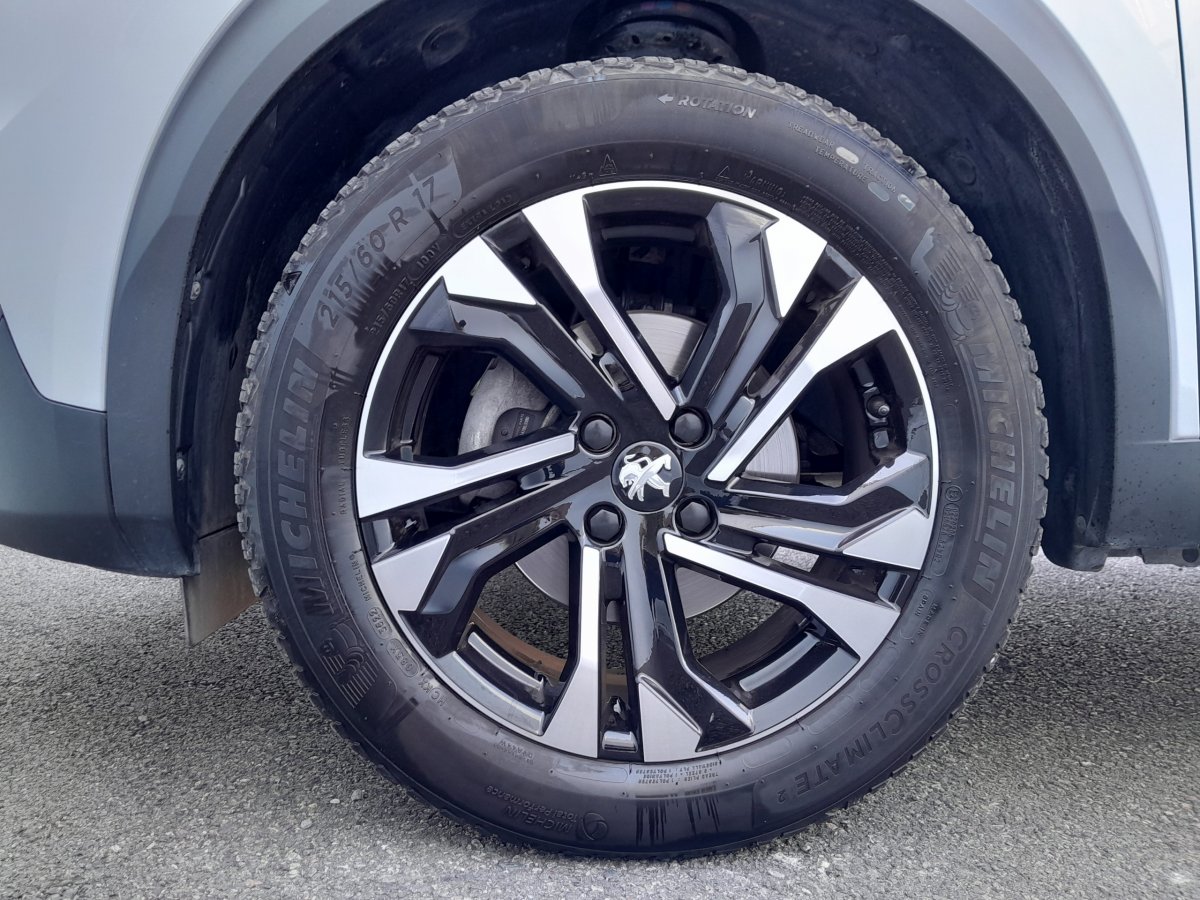 Peugeot 2008 (2)