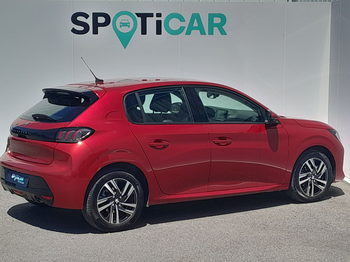 Peugeot 208 (2)