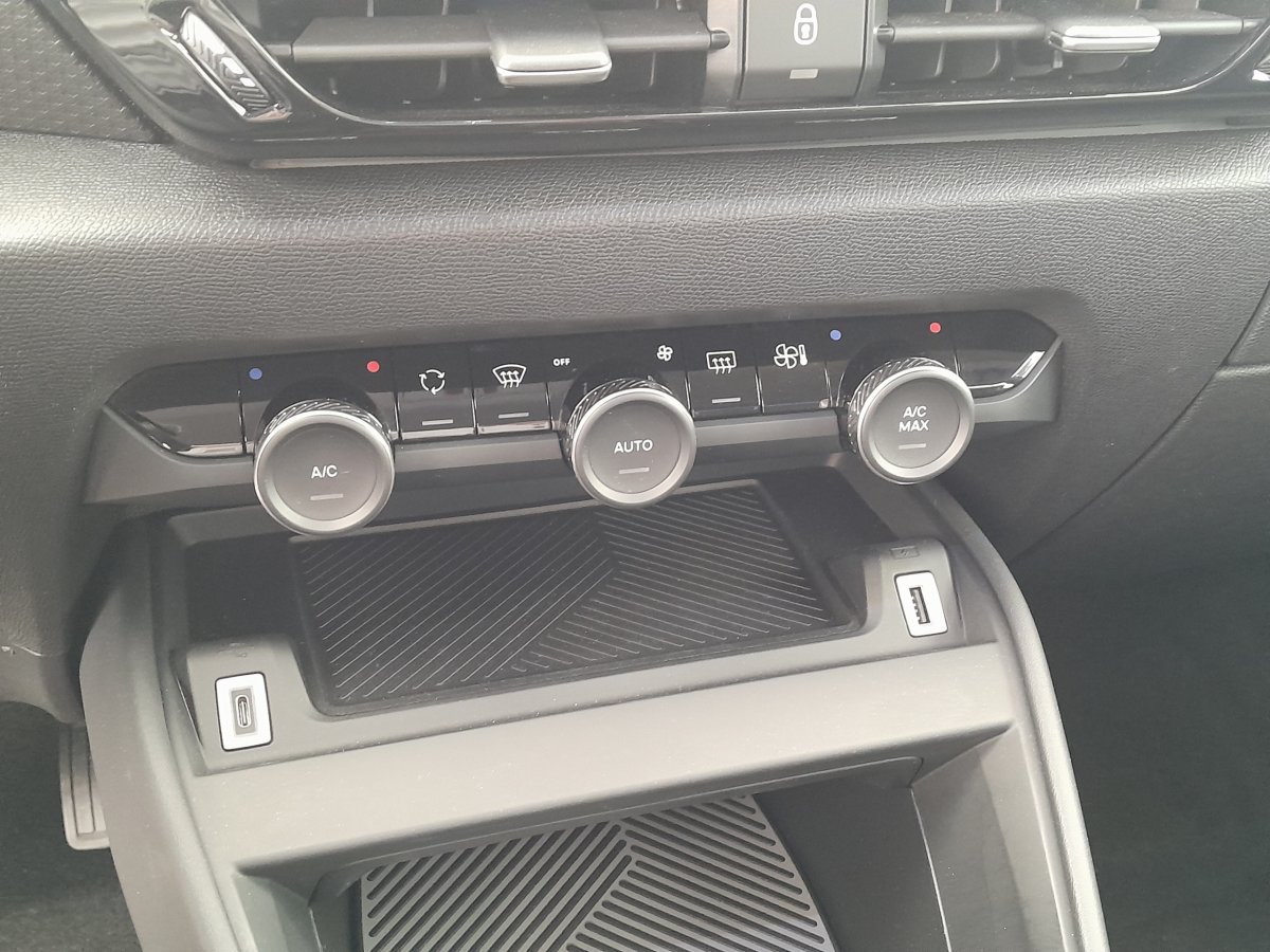 Citroën C4 (3)