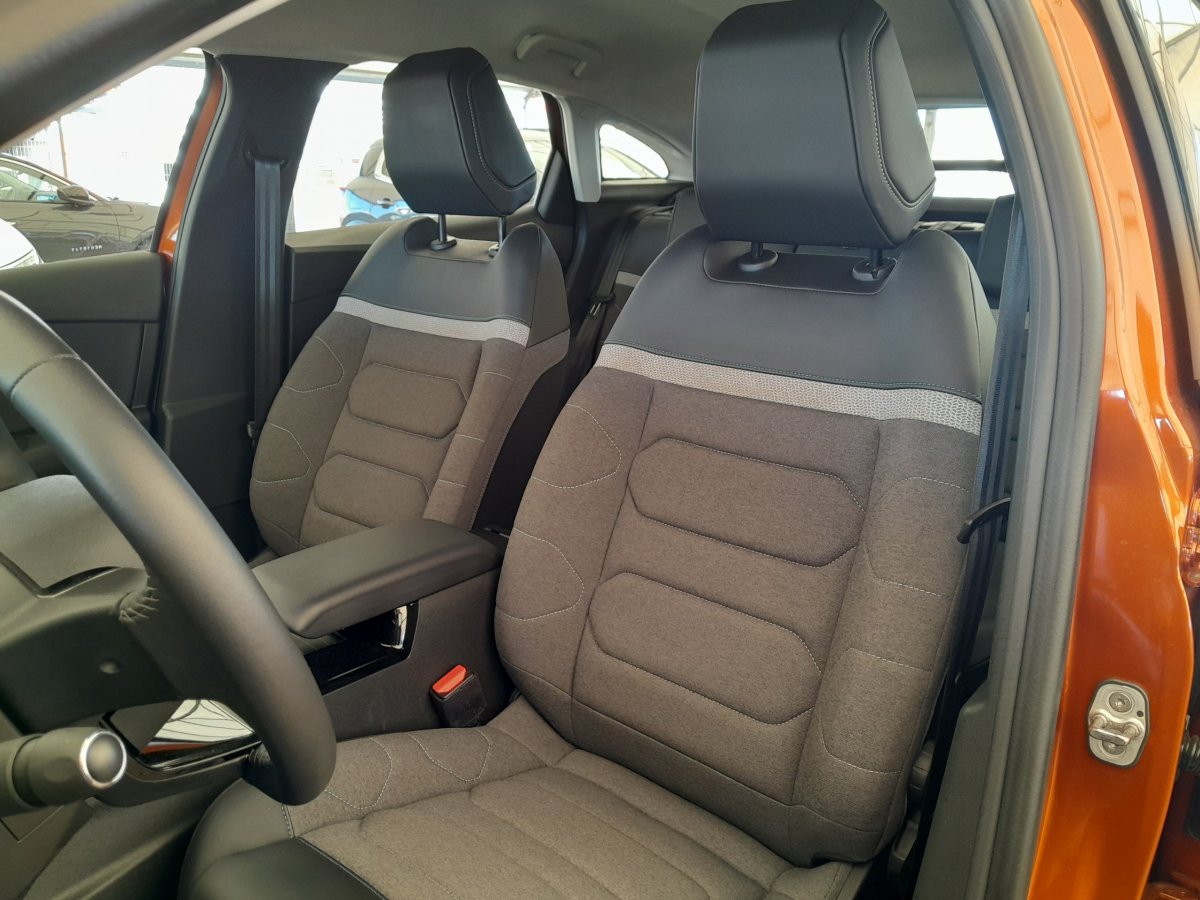 Citroën C4 (3)