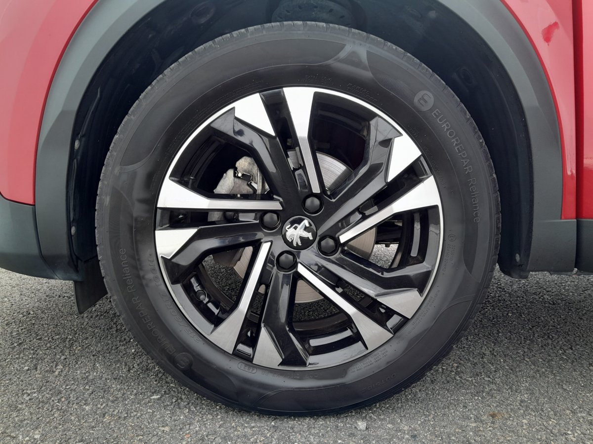 Peugeot 2008 (2)