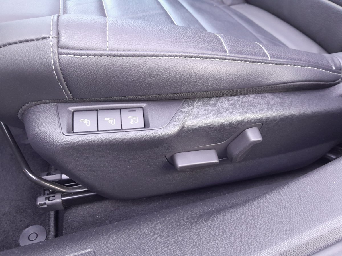 Citroën C4 (3)