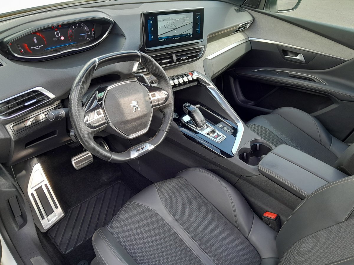 Peugeot 3008 (2)