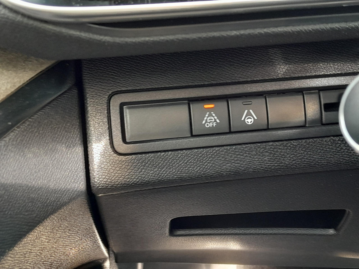 Peugeot 3008 (2)