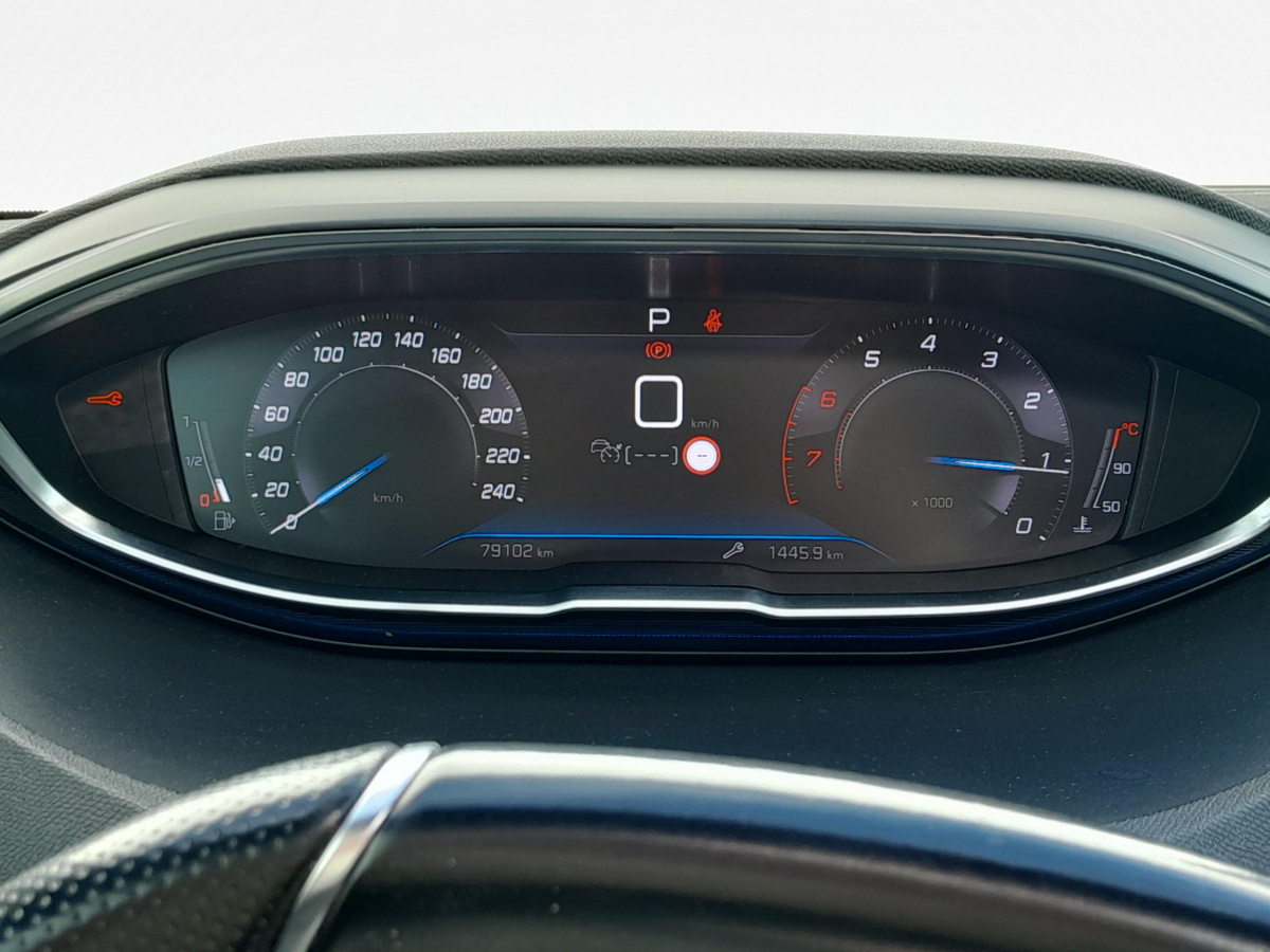 Peugeot 3008 (2)