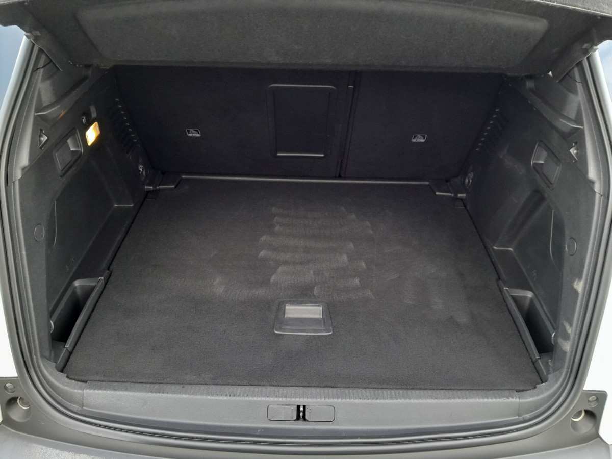 Peugeot 3008 (2)