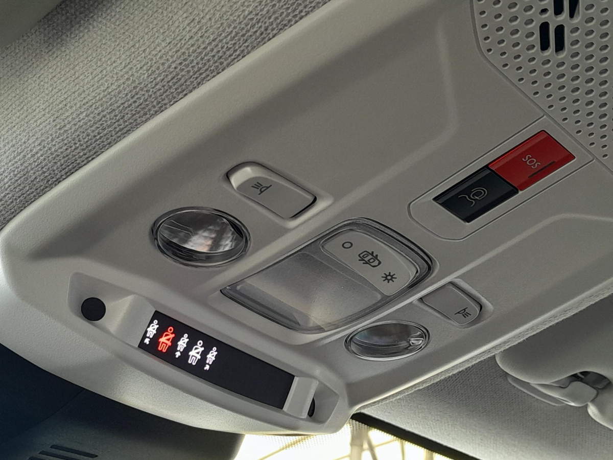 Citroën C4 (3)