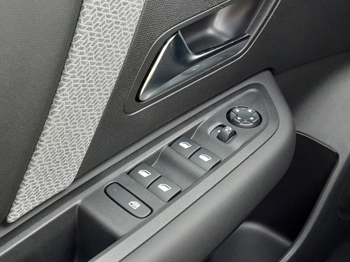 Citroën C4 (3)